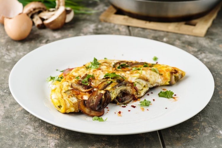 Keto Omelet with Mushrooms
