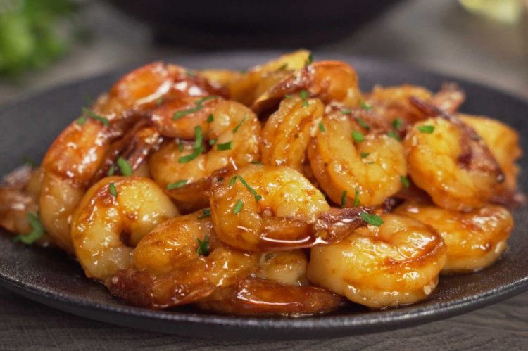 Shrimp in Soy Sauce and Butter in a Pan