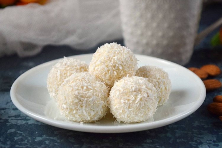 Homemade Raffaello