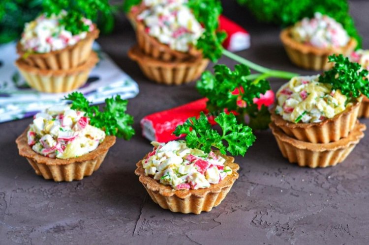 Tartlets with Crab Sticks