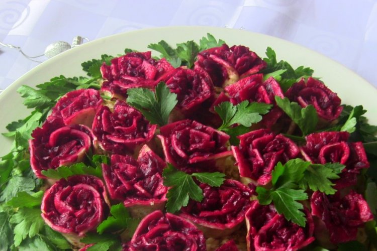 Rosas de lavash con remolacha