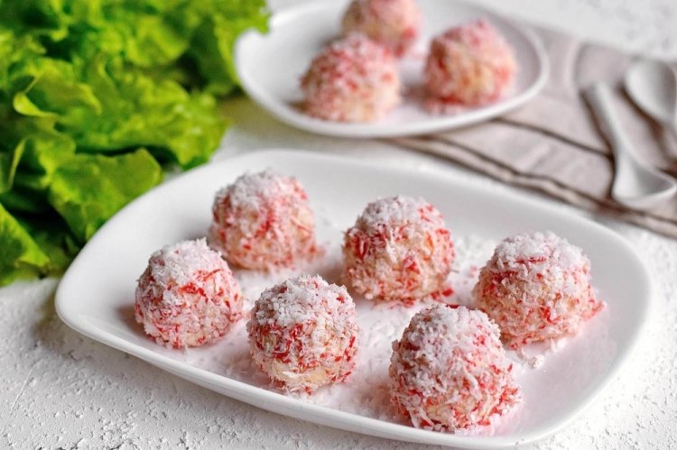 Bolitas de queso y surimi