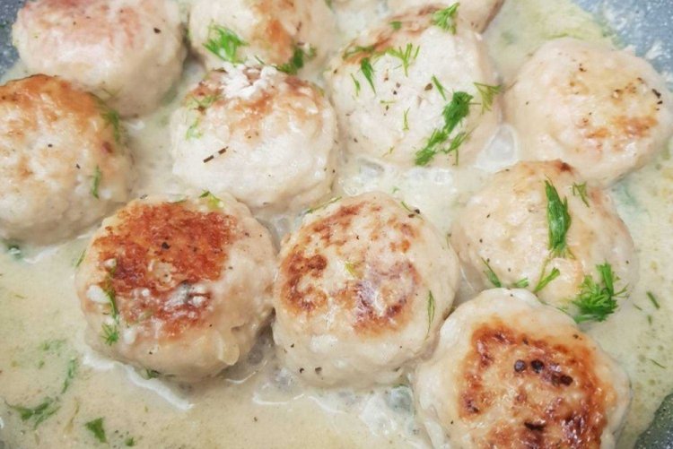 Salsa de cebolla para albóndigas