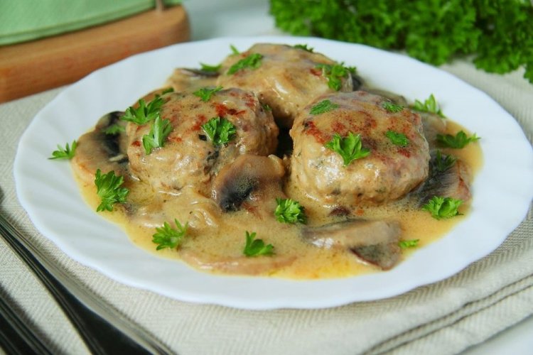 Salsa de champiñones para albóndigas