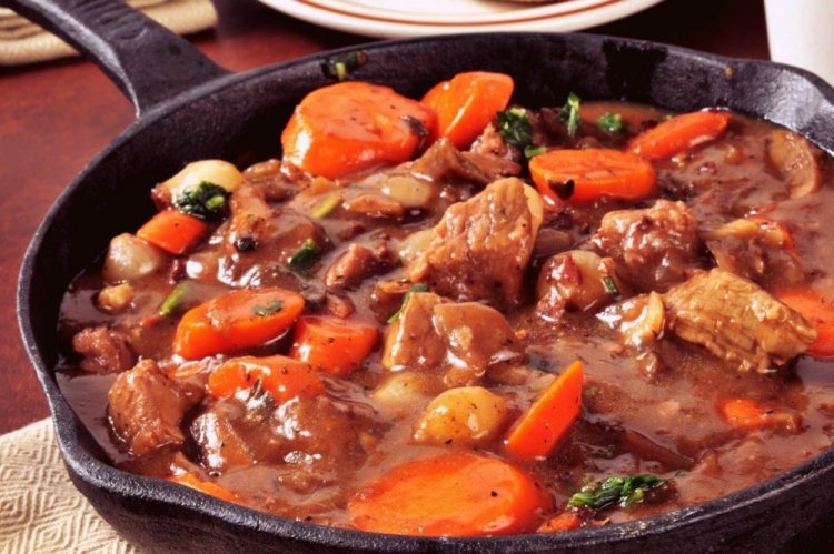 Vegetable and Chocolate Gravy for Rice