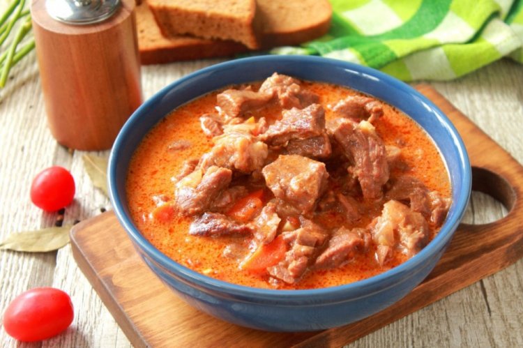 Pork and Tomato Gravy for Rice