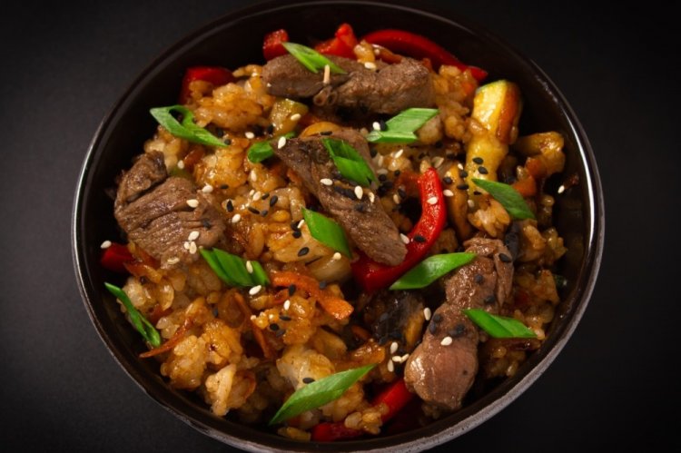 Chahan con carne de res