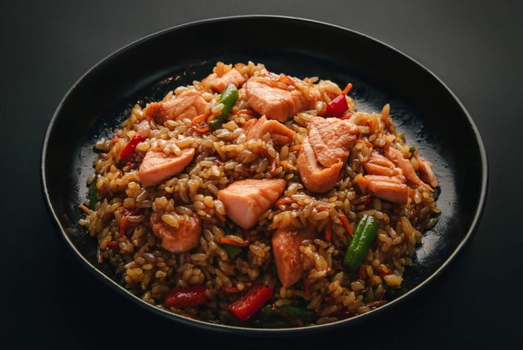 Chahan con salmón