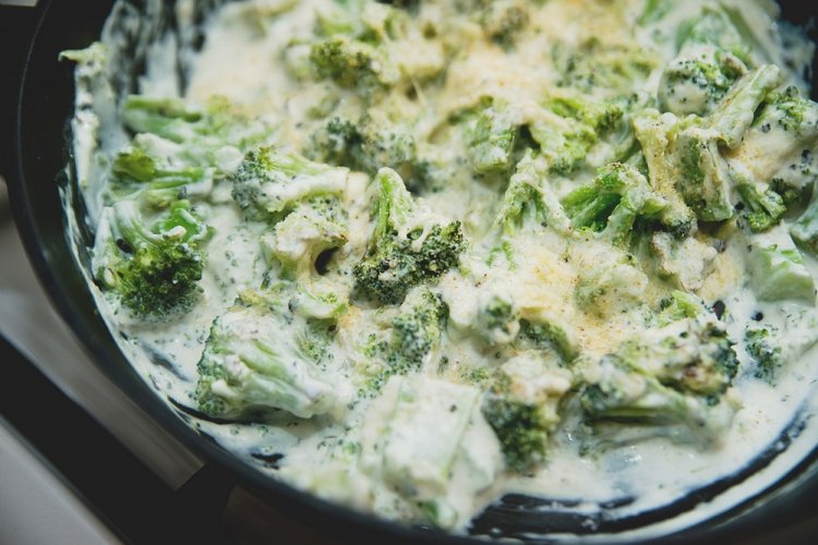 Broccoli and Cauliflower in Sour Cream