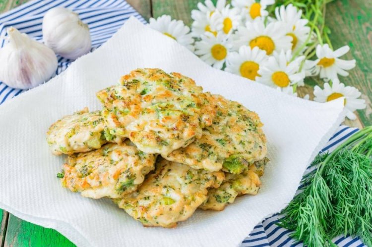 Chicken Patties with Broccoli and Cauliflower