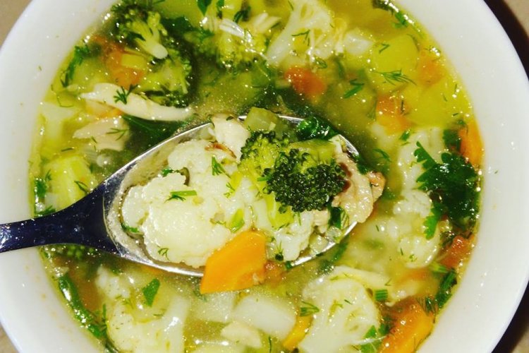 Chicken Soup with Broccoli and Cauliflower