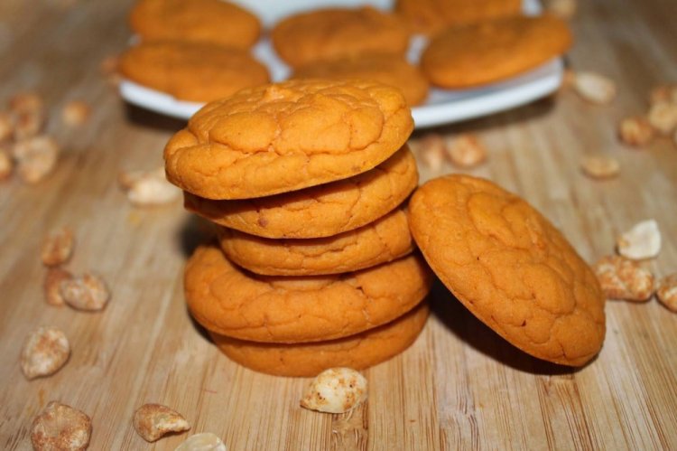 Pumpkin Protein Cookies