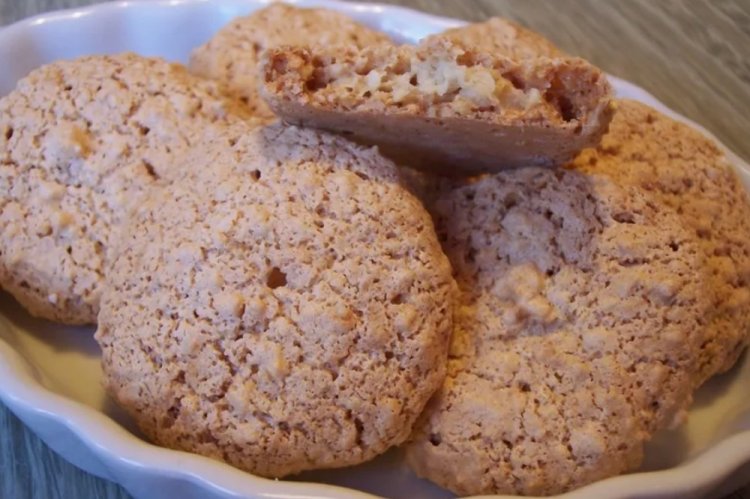 Protein Cookies with Peanuts and Cocoa