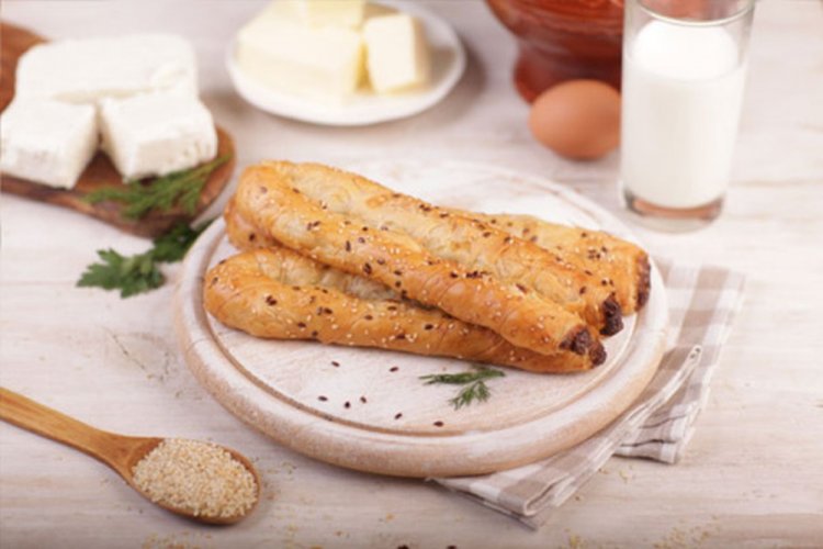 Rollini with Cottage Cheese and Herbs in Phyllo Dough
