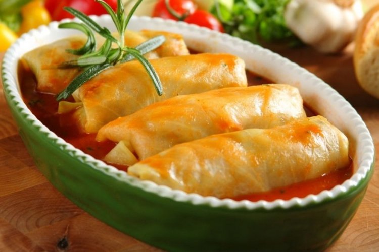 Cabbage Rolls with Bulgur in the Oven