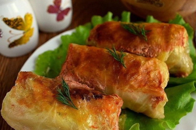 Chicken Cabbage Rolls in the Oven
