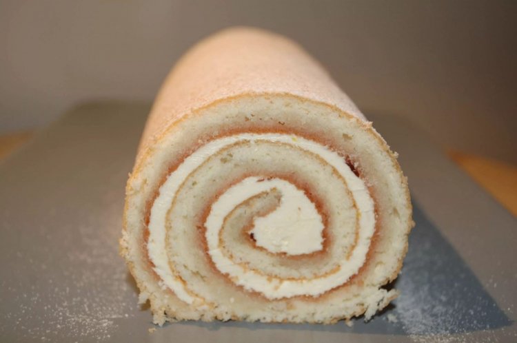 Brazo de gitano con crema de helado