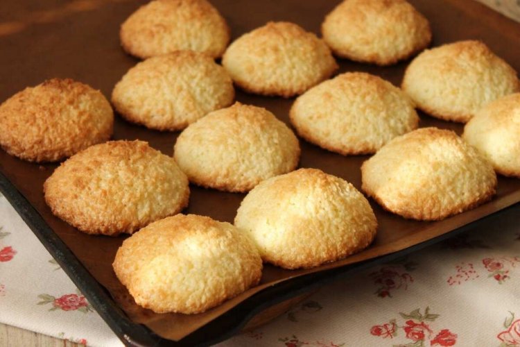 Coconut Kefir Cookies