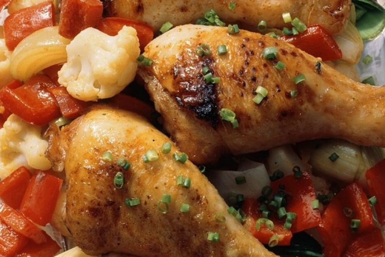 Muslos de pollo con verduras en bolsa de asar