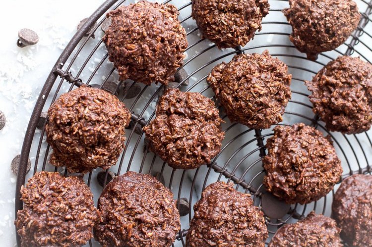 Gluten-Free Chocolate Coconut Flake Cookies