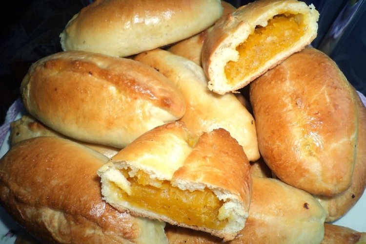 Pirozhki con kéfir y calabaza