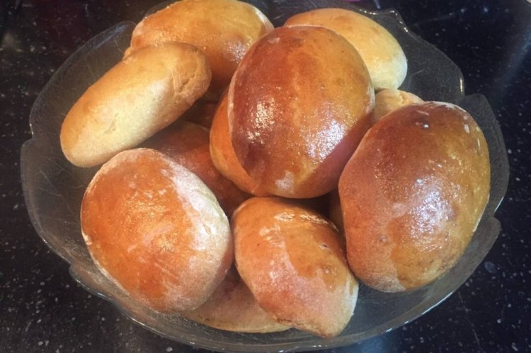 Pirozhki con kéfir y espinacas