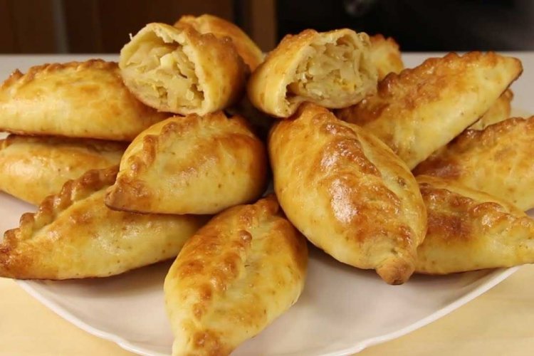 Pirozhki con kéfir y col