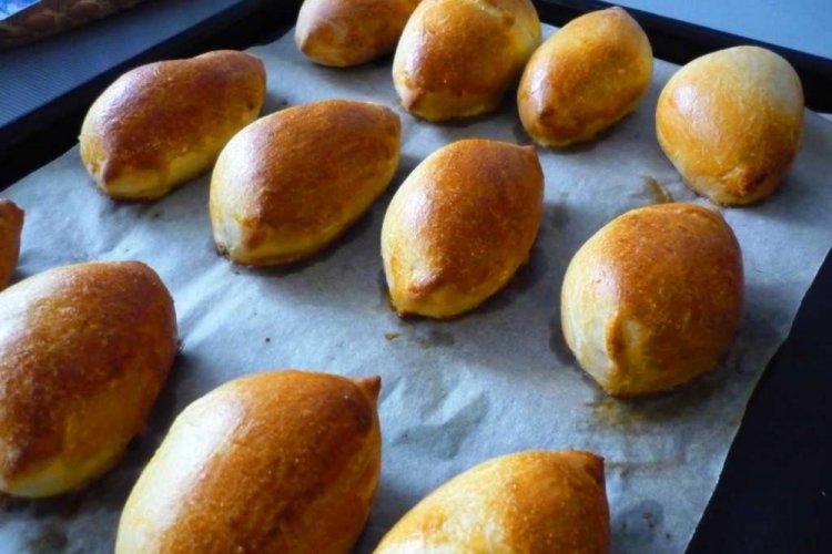 Pirozhki con kéfir y carne picada
