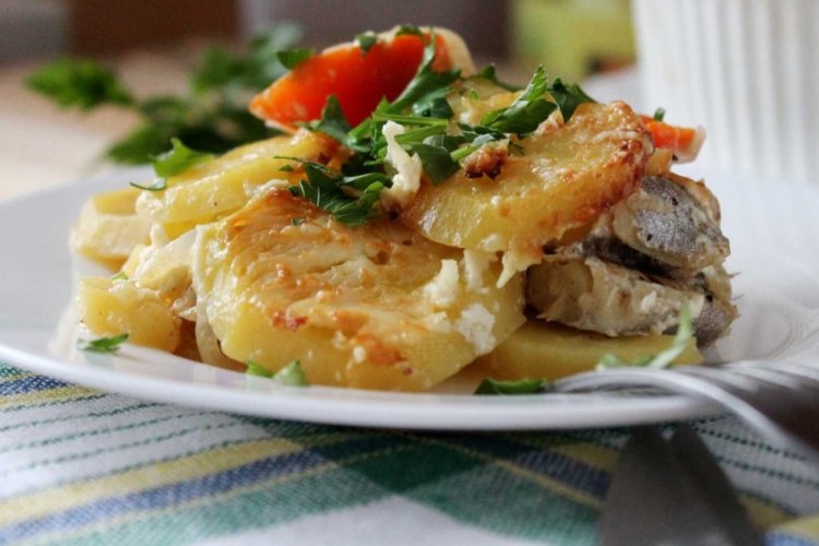 Pike Perch with Potatoes in the Oven