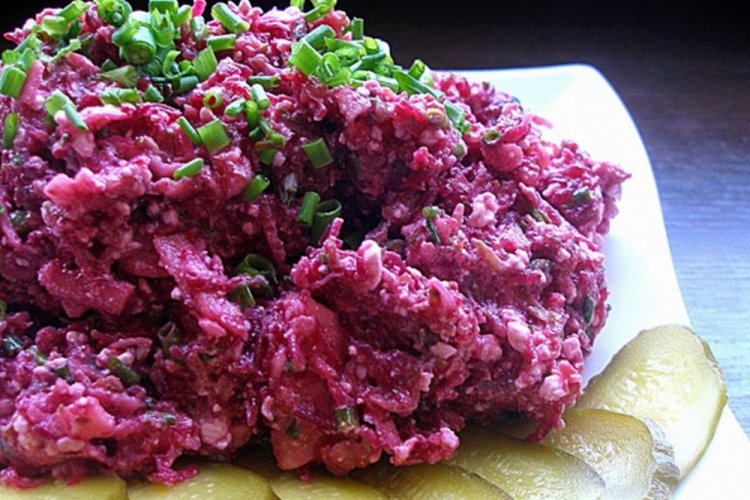 Healthy Beetroot Salad with Cottage Cheese
