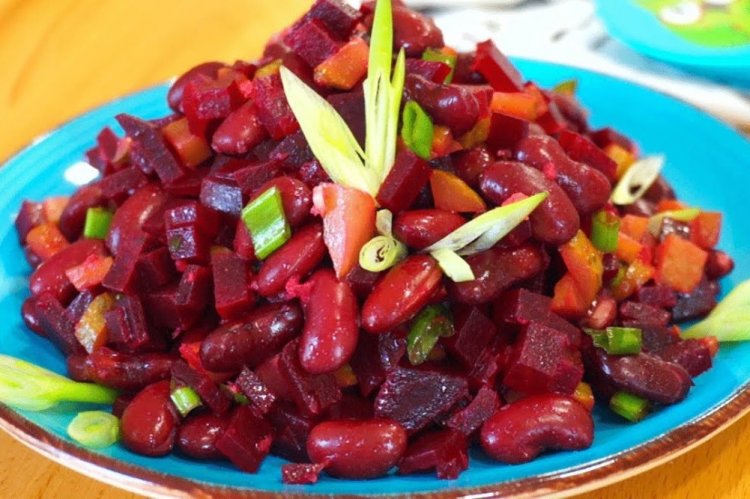 Healthy Beetroot Vinaigrette with Beans