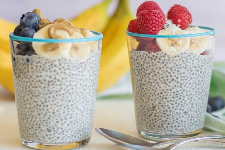 Pudín saludable de leche con semillas de chía