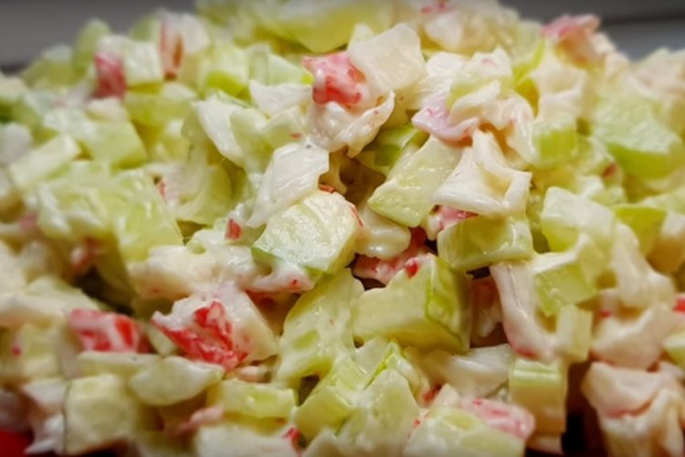 Healthy Crab Stick, Apple, and Celery Salad