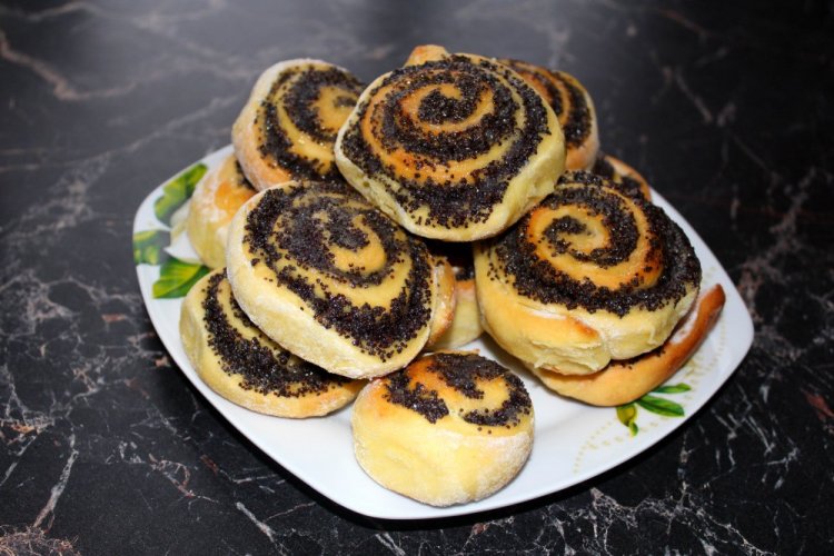 Bollos de requesón con amapola