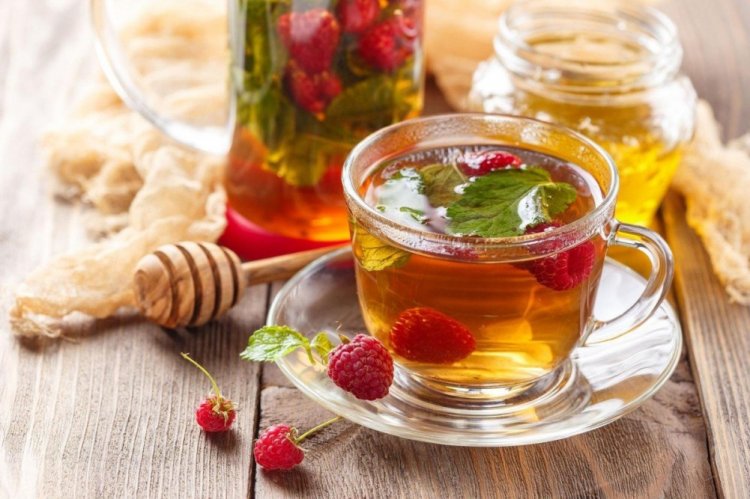 Ginger Tea with Raspberry