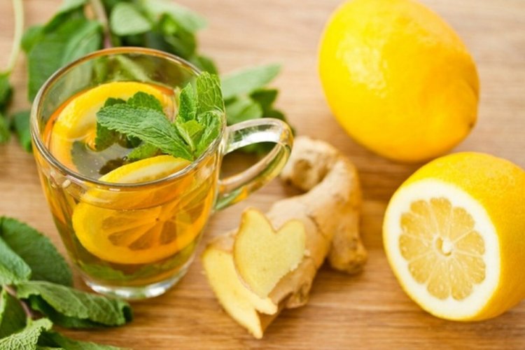 Ginger Tea with Lemon and Mint