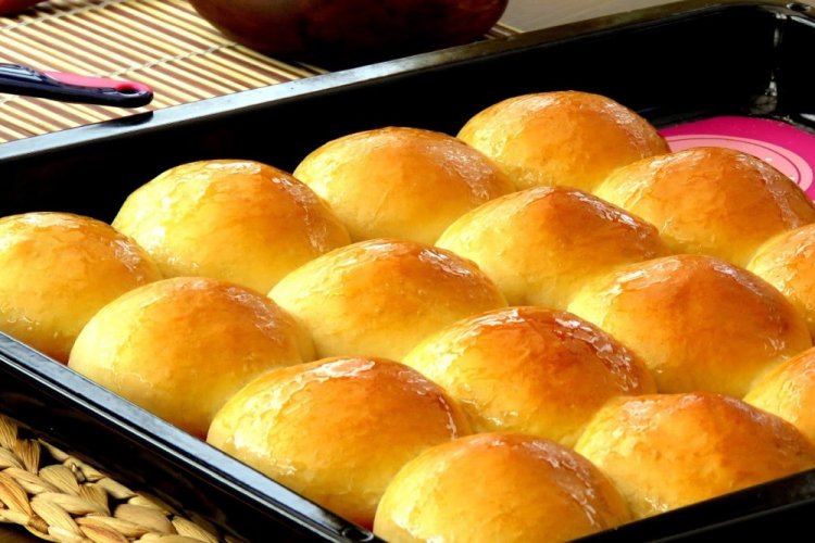 Honey Sweet Buns with Baked Milk
