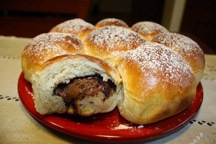 Sweet Buns with Chocolate