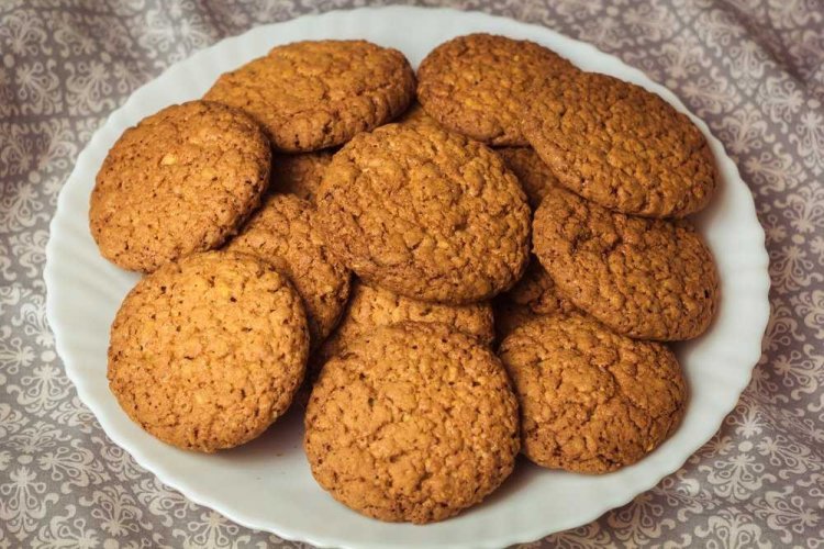 Oatmeal Raisin Cookies