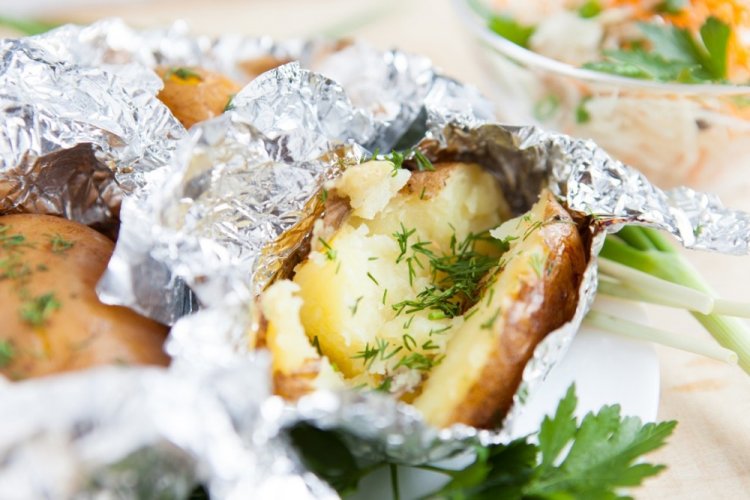 Baked Jacket Potatoes in Foil
