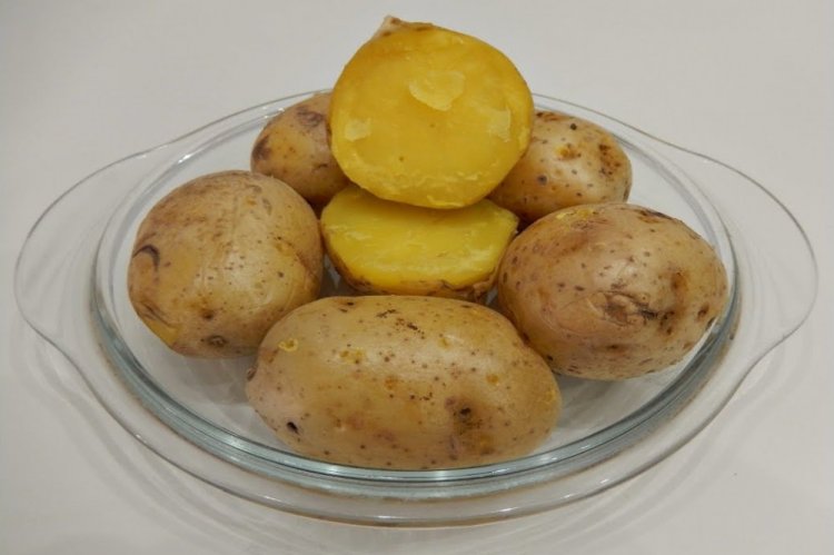 Steamed Jacket Potatoes