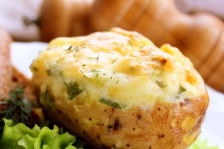 Jacket Potatoes with Cheese
