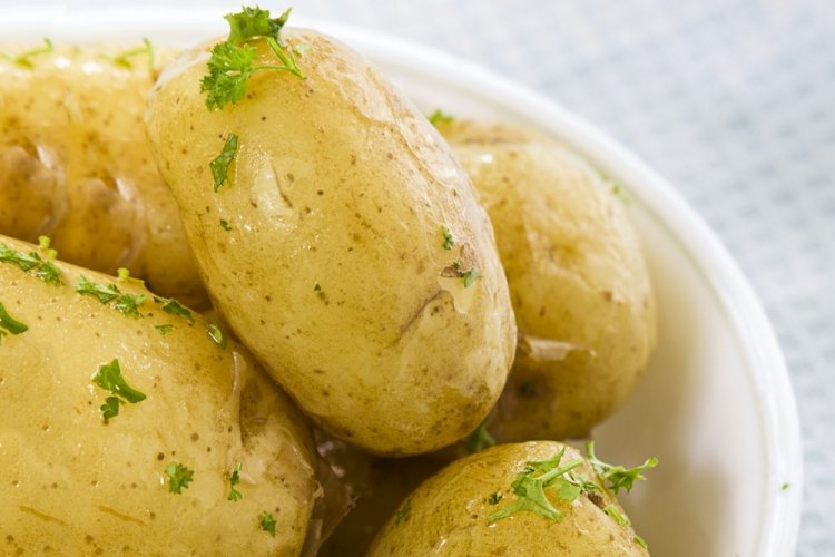 Jacket Potatoes in the Microwave