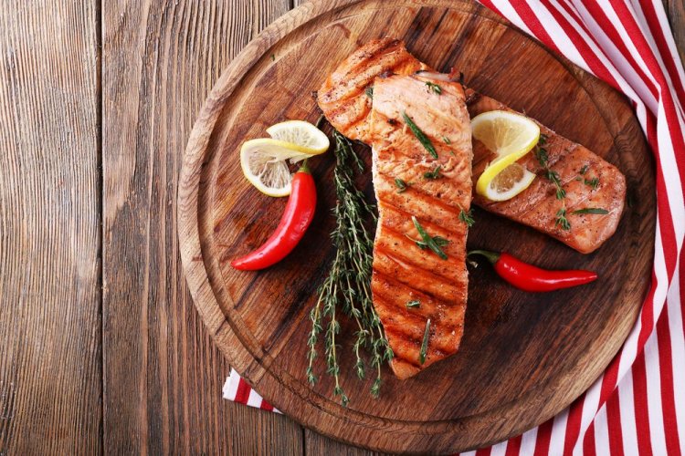 Salmón picante a la parrilla