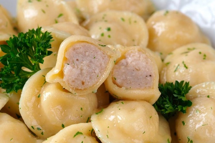 Relleno de pavo con nata para pelmeni