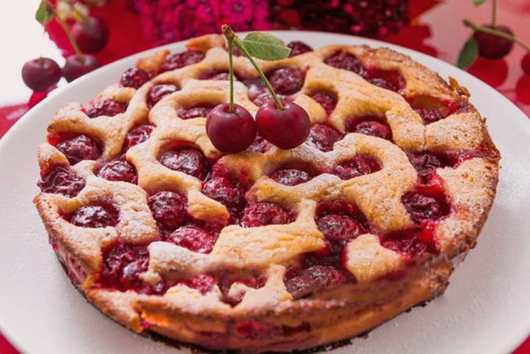 Lean Pour-Over Pie with Cherries