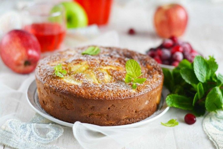 Lean Pour-Over Pie with Apples