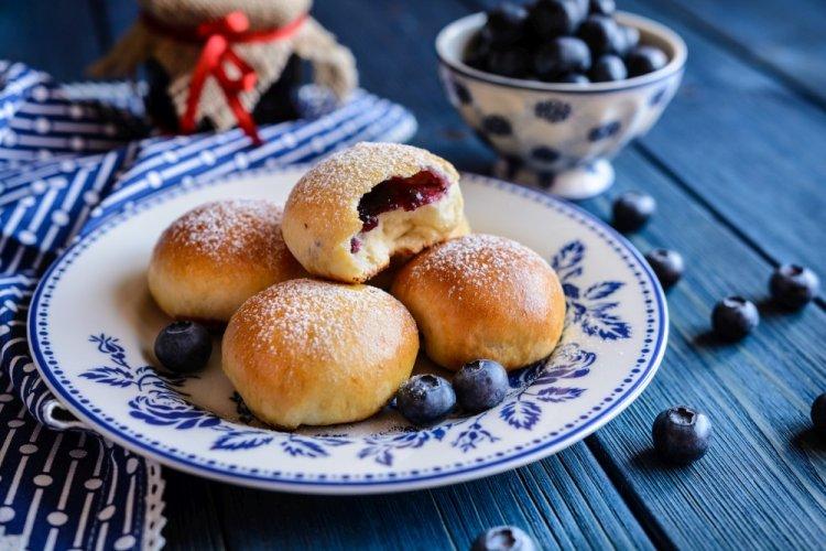 Sweet Filled Buns