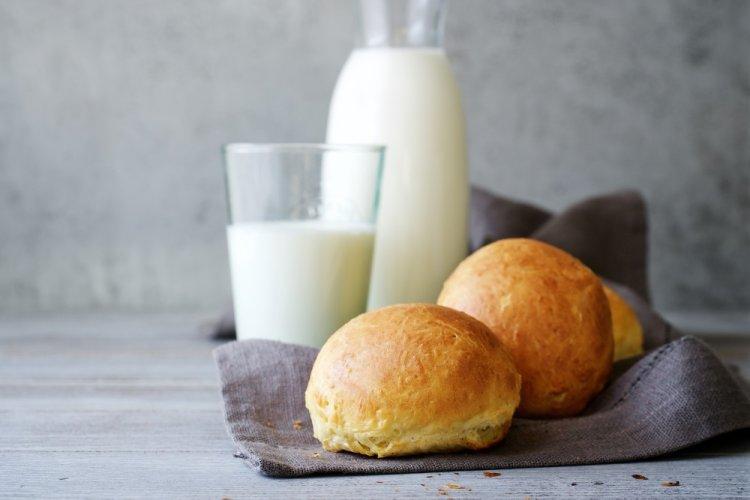 Sweet Kefir Buns