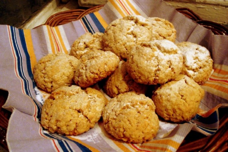 Healthy Oatmeal Cookies with Cottage Cheese and Banana